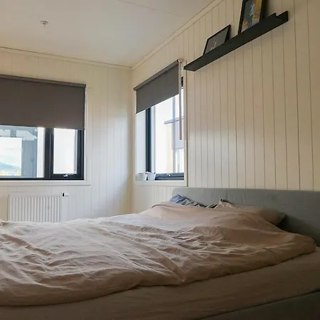 Two Bedroom Apartment, Floor, Stunning Views *